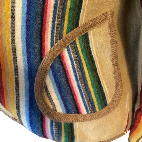 Hooded Poncho Aztec-look Jacket - Picture 5 of 14